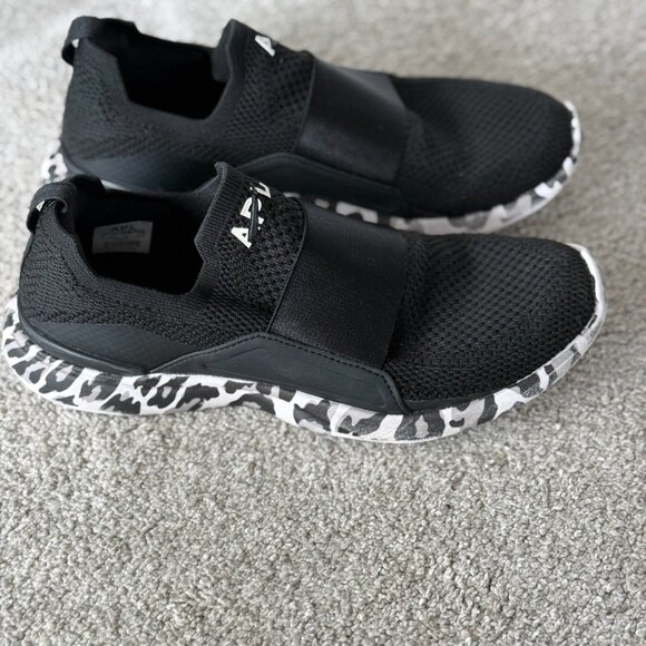 NWT/Box APL Women's Techloom Bliss Leopard Black & White  Sneakers - 6.5 - Picture 4 of 12